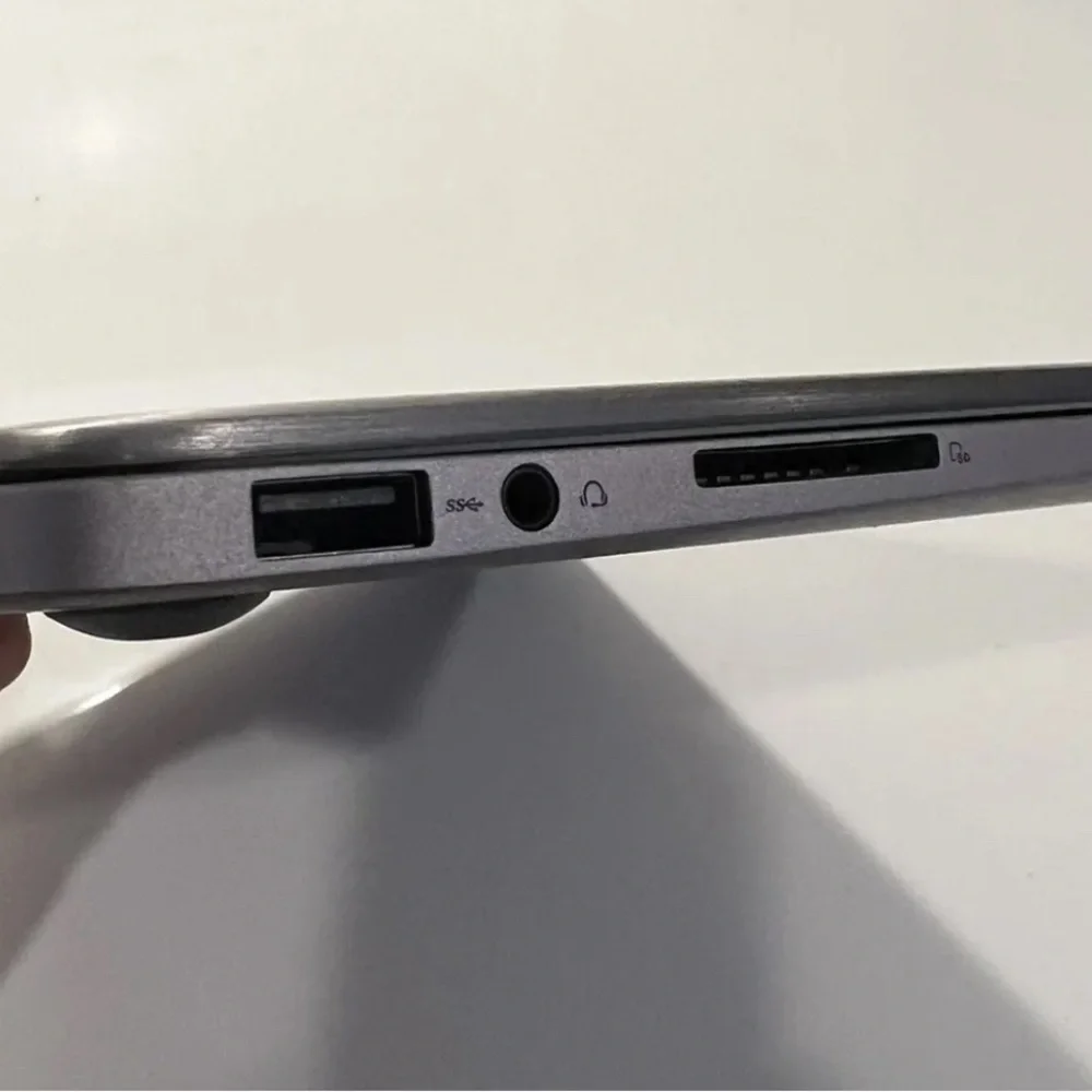 ASUS ZENBOOK UX330U Notebook PC